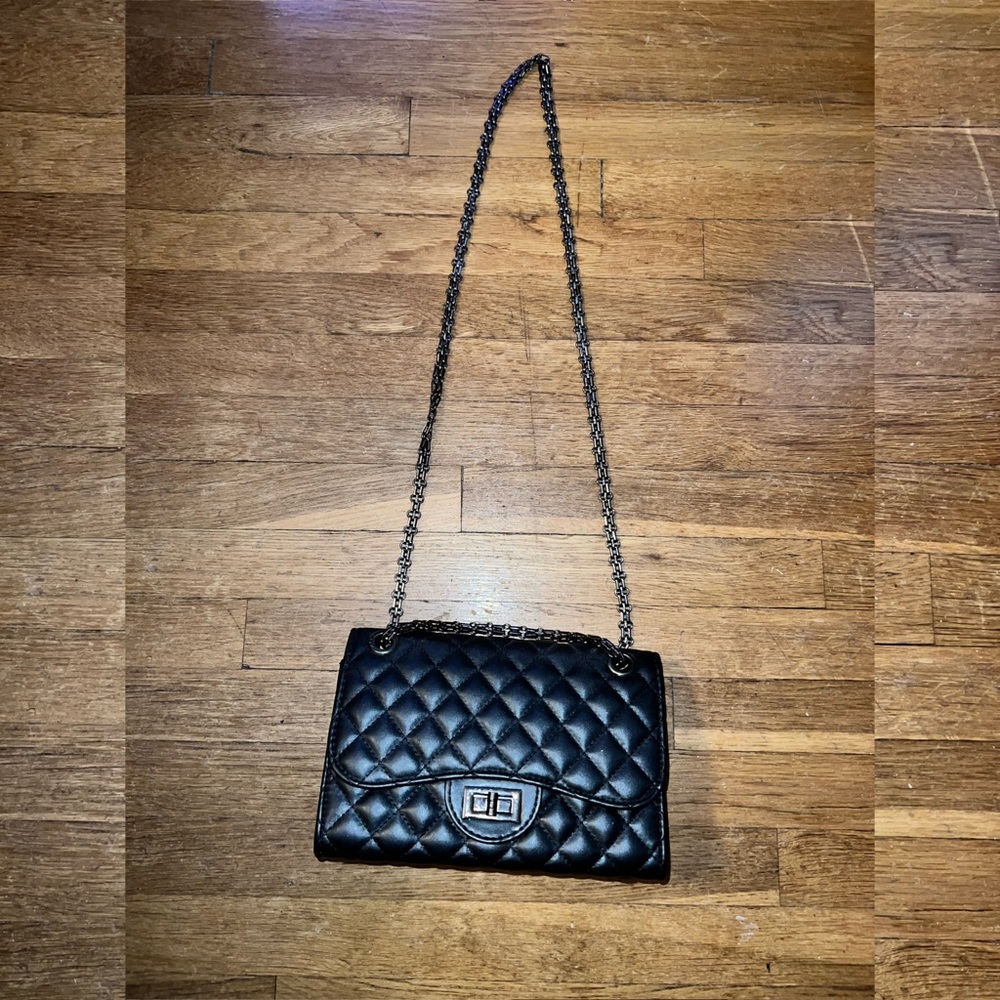 Quilted Black Shoulder/Crossbody Purse